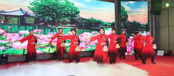 舞蹈《采茶舞》