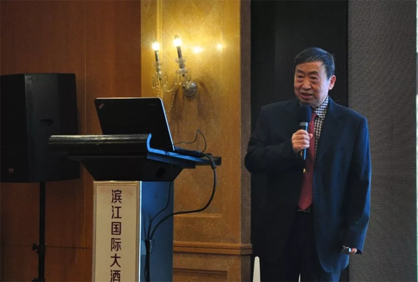 济南市长清计算机应用公司总顾问、山东省市场学会会长、山东大学教授 胡正明